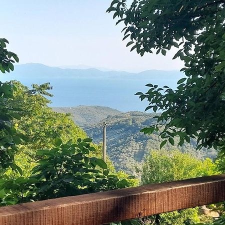 Mountain And Sea View Villa Miliész Kültér fotó