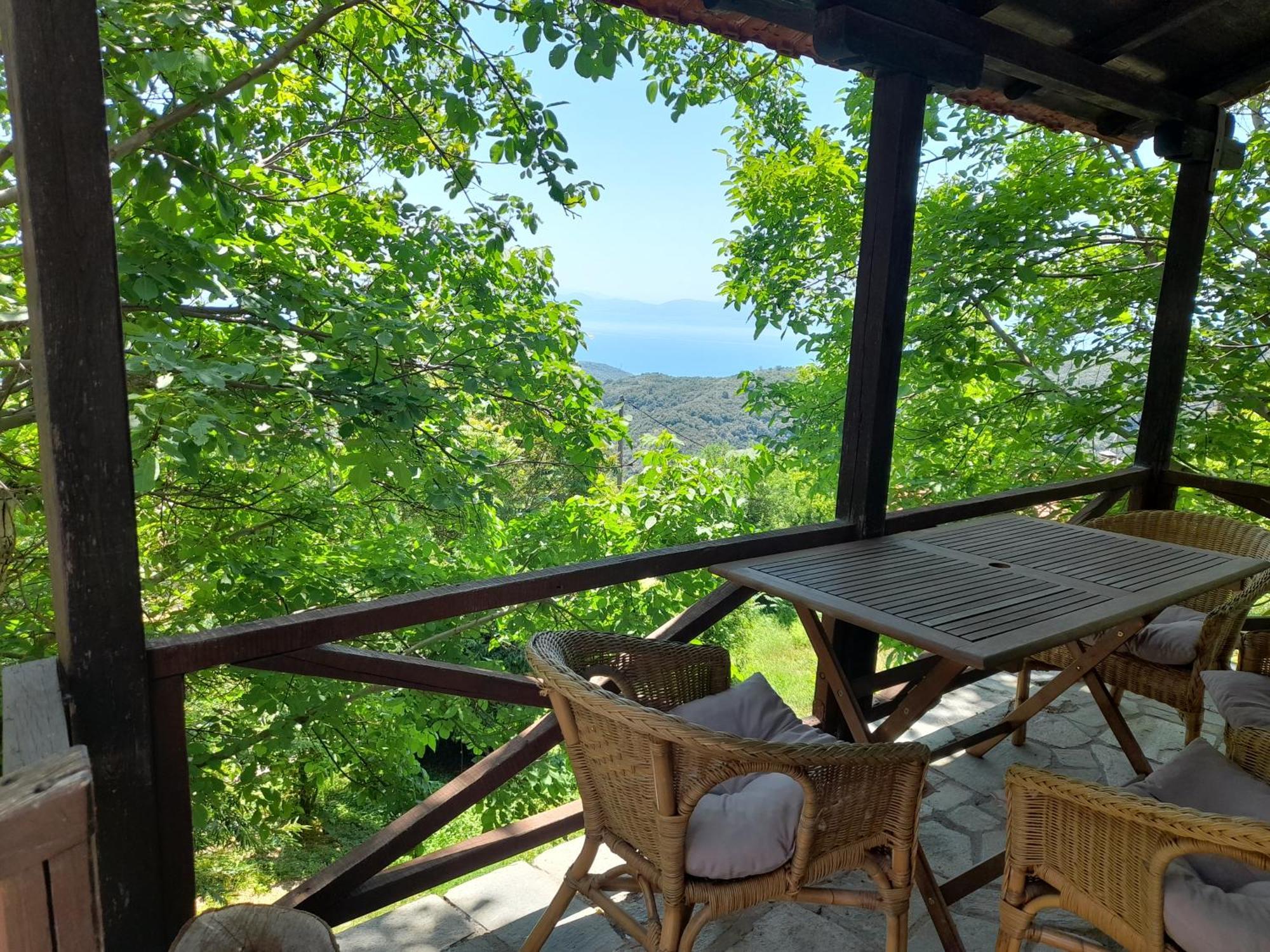 Mountain And Sea View Villa Miliész Kültér fotó